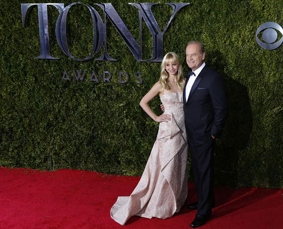 إليك بالصور أبرز مشاهد حفل " Tony Awards" للفنون المسرحية