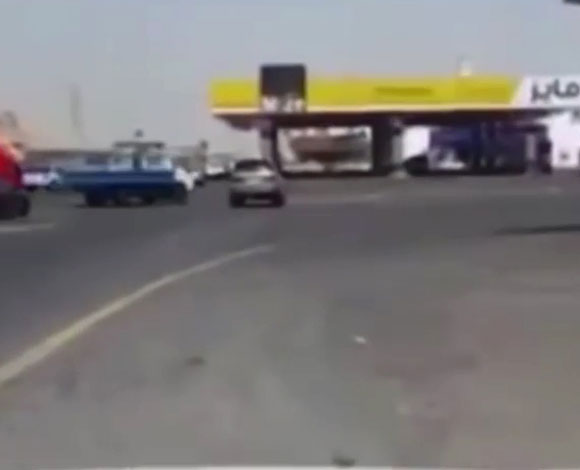 بالفيديو- إنتبه محطة سعودية تقوم بخلط الديزل بالبنزين