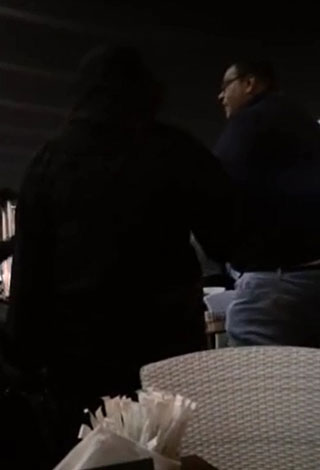 بالفيديو- عراك بين سعوديتين والسبب!