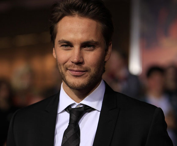 من هم أبرز 10 نجوم يمكنهم تأدية شخصية "والفرين" بدلاً من هيو جاكمان؟