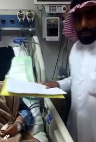 بالفيديو – بكاء سعودي بسبب زوجته