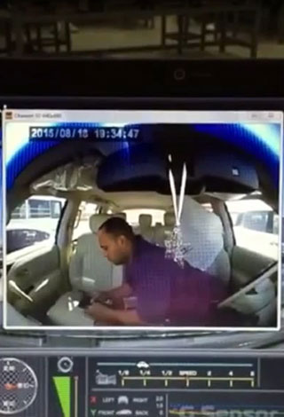 بالفيديو- سعودي عامل صيانة حاول يسرق سيارة سعودي