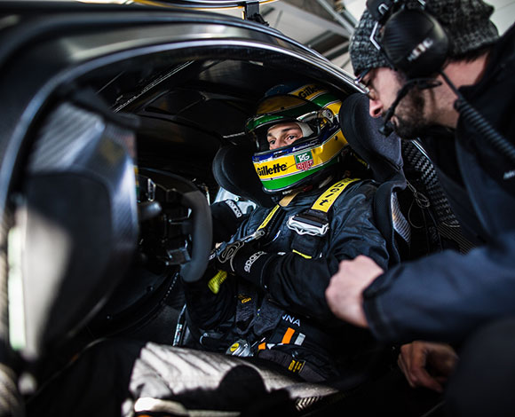 ماكلارين تعين السائق برونو سينا كمشرف على برنامج ماكلارين بي1 جي تي آر للقيادة