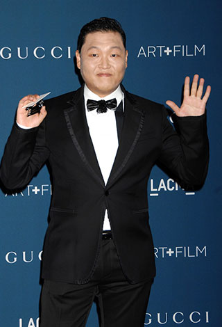 أغان شكلت نقلة في حياة النجوم على صعيدي الثراء والشهرة