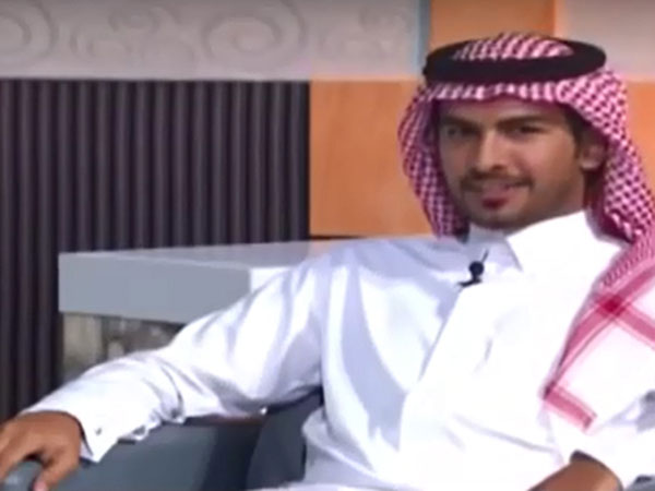 بالفيديو- تعرّض مذيع سعودي لموقف مُحرج
