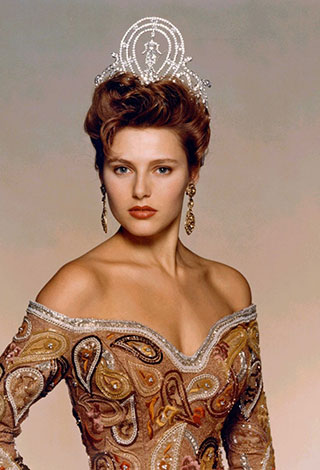 أجمل 10 حسناوات فزن بلقب ملكة جمال الكون