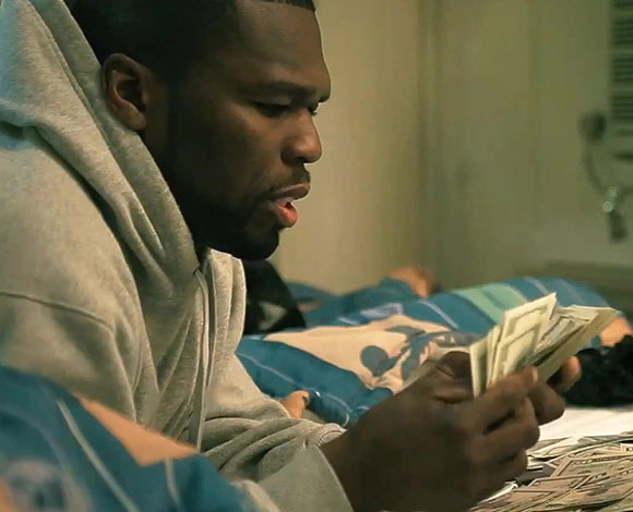 فيفتي سنت يسخر من القضاء بصور تُظهِر زيف مزاعم إفلاسه