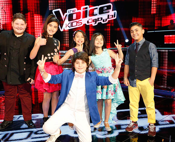 الطفلة اللبنانية لين الحايك من فريق كاظم تأسر قلوب الناس حاصدةً لقب "the Voice Kids" بموسمه الأول