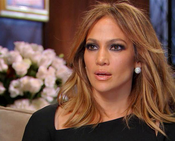 نجمات يتربعن كالملكات على عرش موقع انستقرام