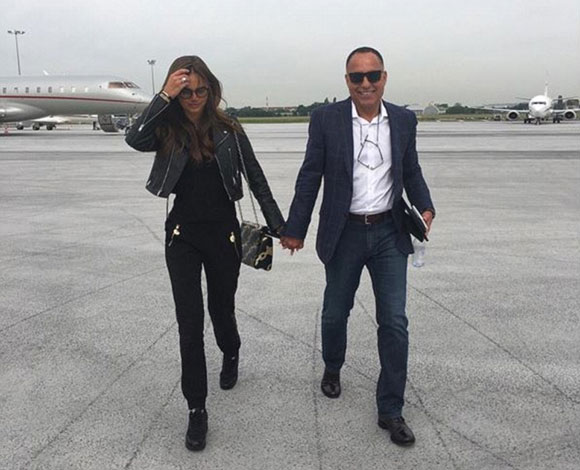 الحبيبة السابقة لجاستين بيبر تتزوج من غني مصري يتجاوز عمره الـ60 سنة