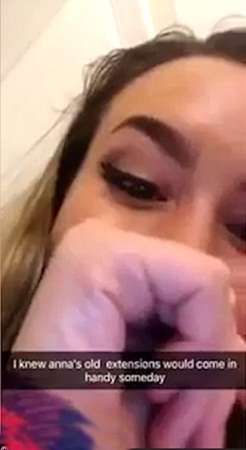 تصنع مقلبًا في شقيقها .. شاهد الفيديو