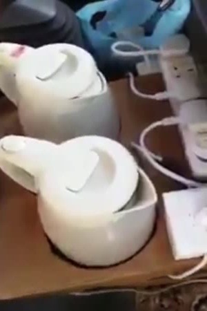 بالفيديو: مواطن يحول سيارته إلى مطبخ متنقل!