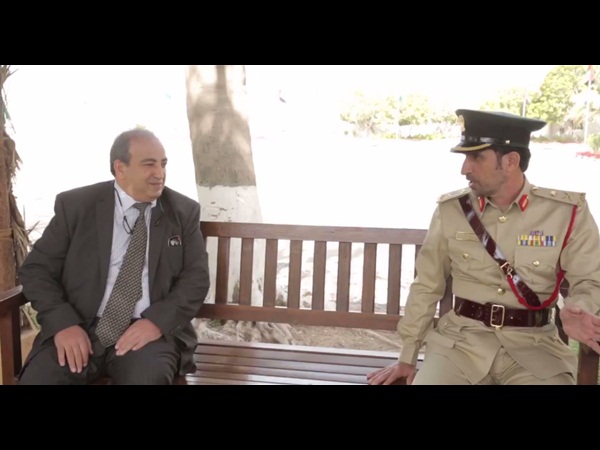 تكريم الشرطي الذي خالف نفسه في دبي