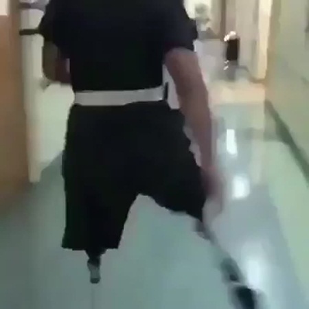 بالفيديو .. حازت هذه الممرضة على احترام الجميع