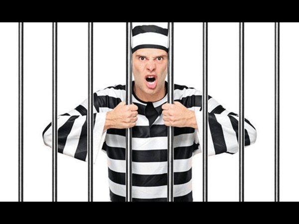 سجين يهرب بطريقة ذكية