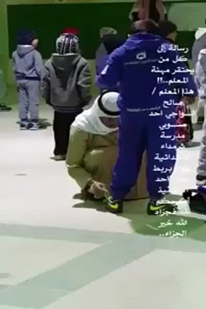 معلم يصوّر زميله بدون علمه .. فما الذي التقطه ... فيديو مؤثر