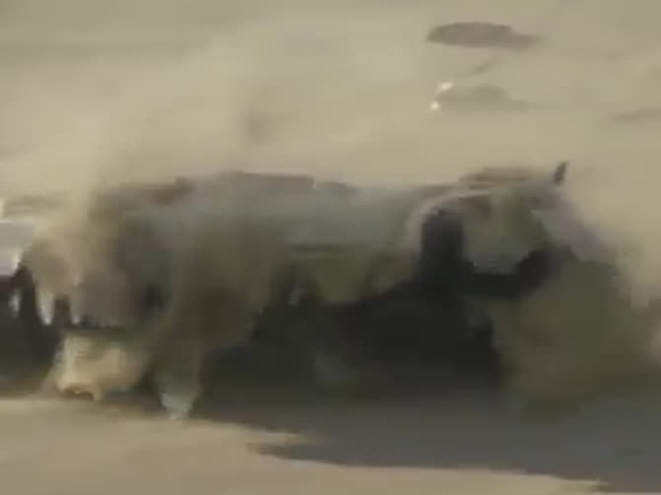 شاهد ما انتهى له تطعيس هذه السيارة