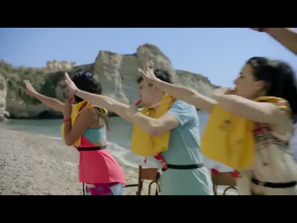 شاهد إرشادات السلامة على الطائرات بأظرف الطرق فقط على متن هذه الخطوط الجوية