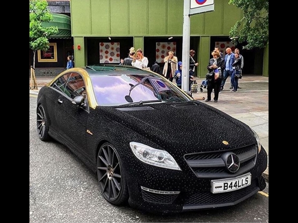 شاهد سيارة رادينوفا المرسيدس المرصعة بشواروفسكي