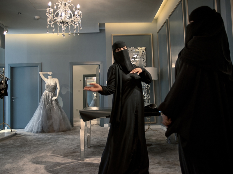 الشيخ عبد الله المنيع يصرح: "أحكام الزواج ثابتة في "المسيار" .. وفاعله ليس جبانًا"