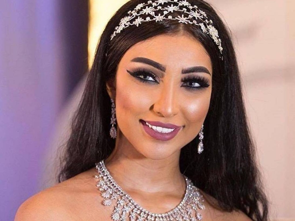 اضغط لمشاهدة الفيديو: دنيا بطمة تتصرف في عرسٍ مغربي وكأنها العروس!