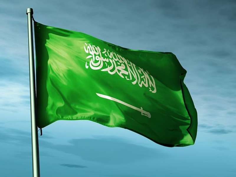 سعودي يقوم بلفتة إنسانية رائعة تجاه خادمته