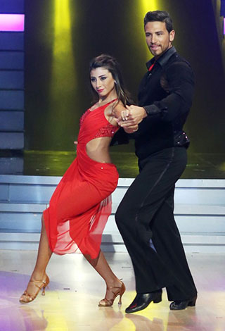 في Dancing With The Stars: دانييلا تفوز وجمهور مايا يستنكر