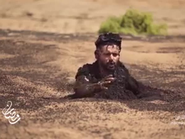 بالفيديو .. ممثل عربي يظهر بملابسه التحتية في برومو برنامج رامز جلال