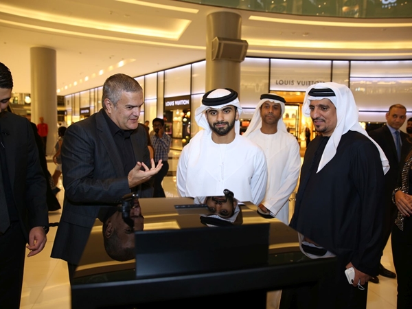 الشيخ منصور بن محمد بن راشد ال مكتوم وفايز السعيد احتفلا مع هوبلو الشرق الاوسط في دبي