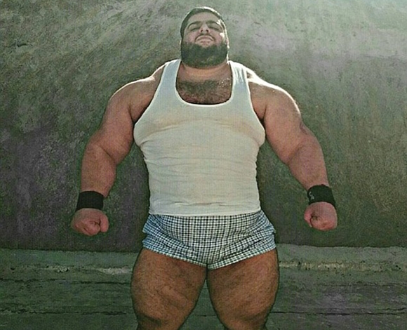 وحش بشري أم رافع أثقال؟ تعرفوا على هالك الإيراني