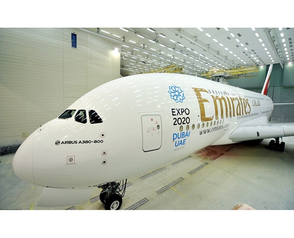 طن من الطلاء لمنح طائرة Airbus A380 حلة جديدة