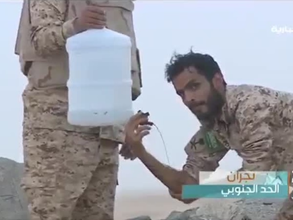 بالفيديو .. شاهد كيف يتناول الجنود على الحدود الجنوبية إفطارهم