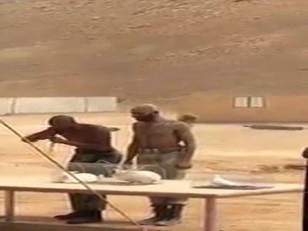 بالفيديو .. عرض مذهل لأول دفعة متخصصة من قوات الطوارئ