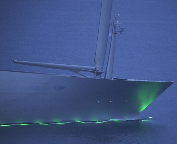 يخت sailing yacht A يتحرك من ألمانيا في طريقه لمالكه الروسي