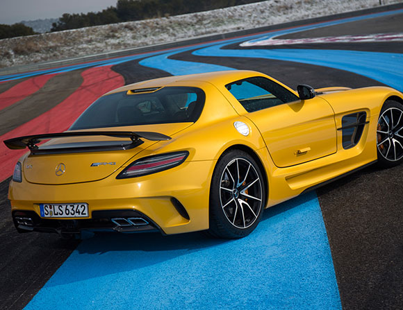 مرسيدس بينز SLS 3 2014 بالسلسلة السوداء من Mcchip