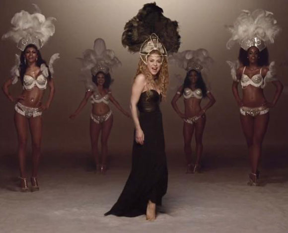 شاكيرا تحيي الحفل الختامي لكأس العالم