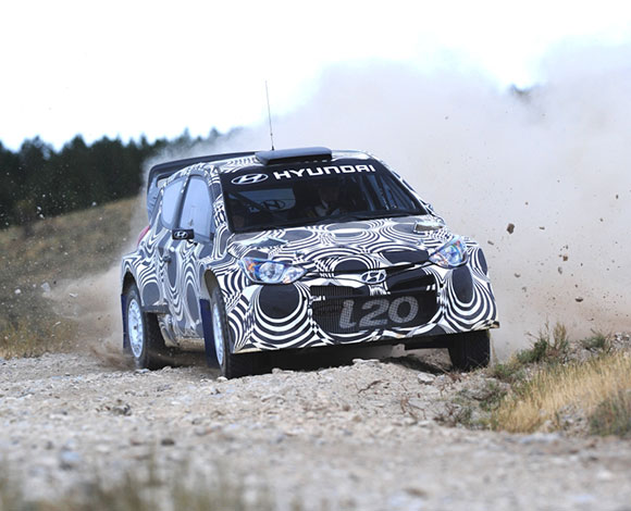 هيونداي تختبر i20 WRC للمشاركة ببطولة العالم