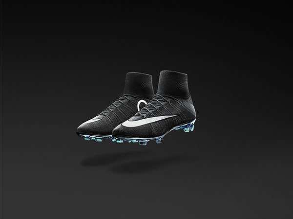 Nike Shoes وكريستيانو رونالدو يطلقان حذاء ميركوريال سوبرفلاي سي آر 7 