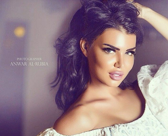 اجمل نساء العالم: كويتية سمراء تخفي الكثير من الملامح الغربية