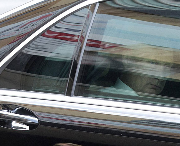 بالفيديو- هكذا تعامل بوتين مع حراسه الشخصيين