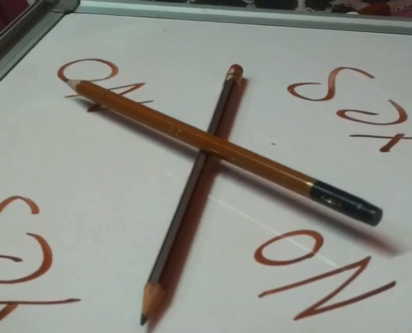 بالفيديو ... السعوديون يستحضرون الجن بـ لعبة تشارلي