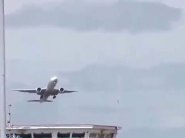 بالفيديو: طيار إماراتي يقوم بعمل بطولي