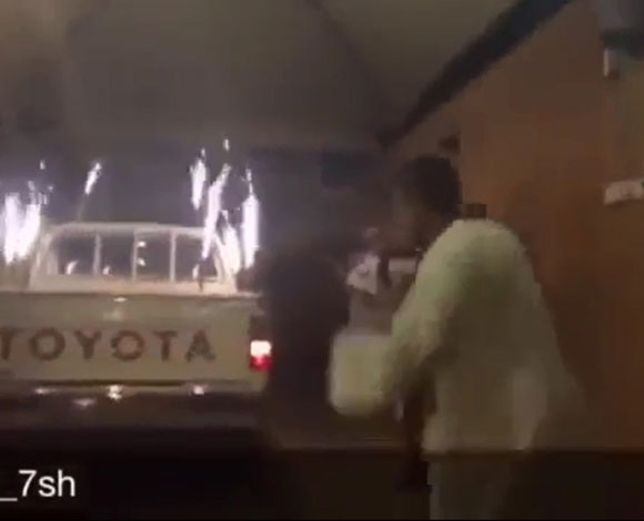 بالفيديو- سعودي يتلقى هدية الأحلام