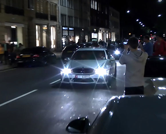 بالفيديو- حاول تشويه صورة الإمارات في أوروبا ... فهذا كان جزاؤه