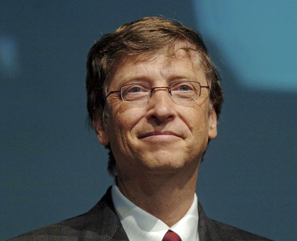 أشهر 10 وقائع تعرض فيها نجوم لهجمات من معجبيهم