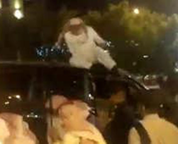 بالفيديو- سعودي تحرّش بفتاة تحت تهديد السلاح .. هذا ما جرى له