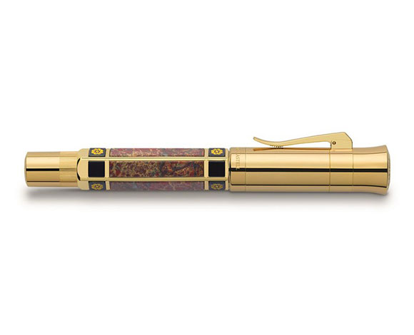 Graf von Faber-Castell تطرح قلم حبر مصنوعاً من الذهب