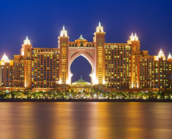 10 طرق مجنونة يمكن من خلالها إنفاق الأموال عند زيارة دبي