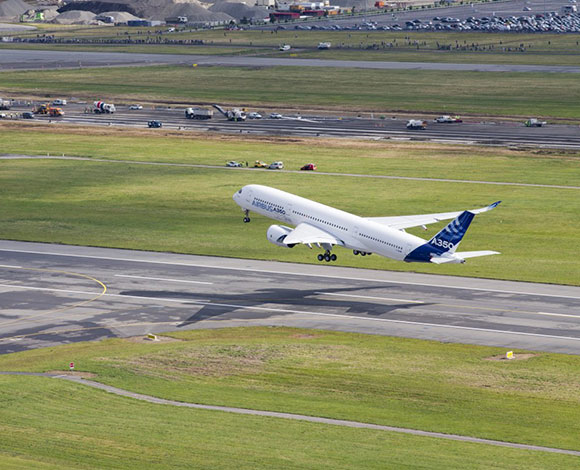 "Airbus 350 XWB" الطائرة النفاثة الأولى من نوعها 