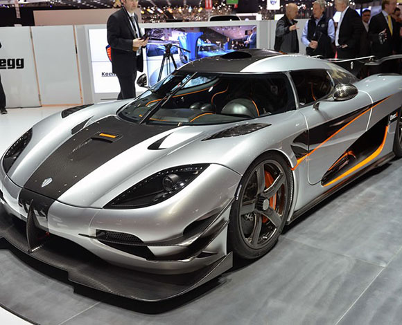 نسخة وحيدة من سيارة كوينيغسيغ وان : 1 للبيع بـ 6 مليون دولار